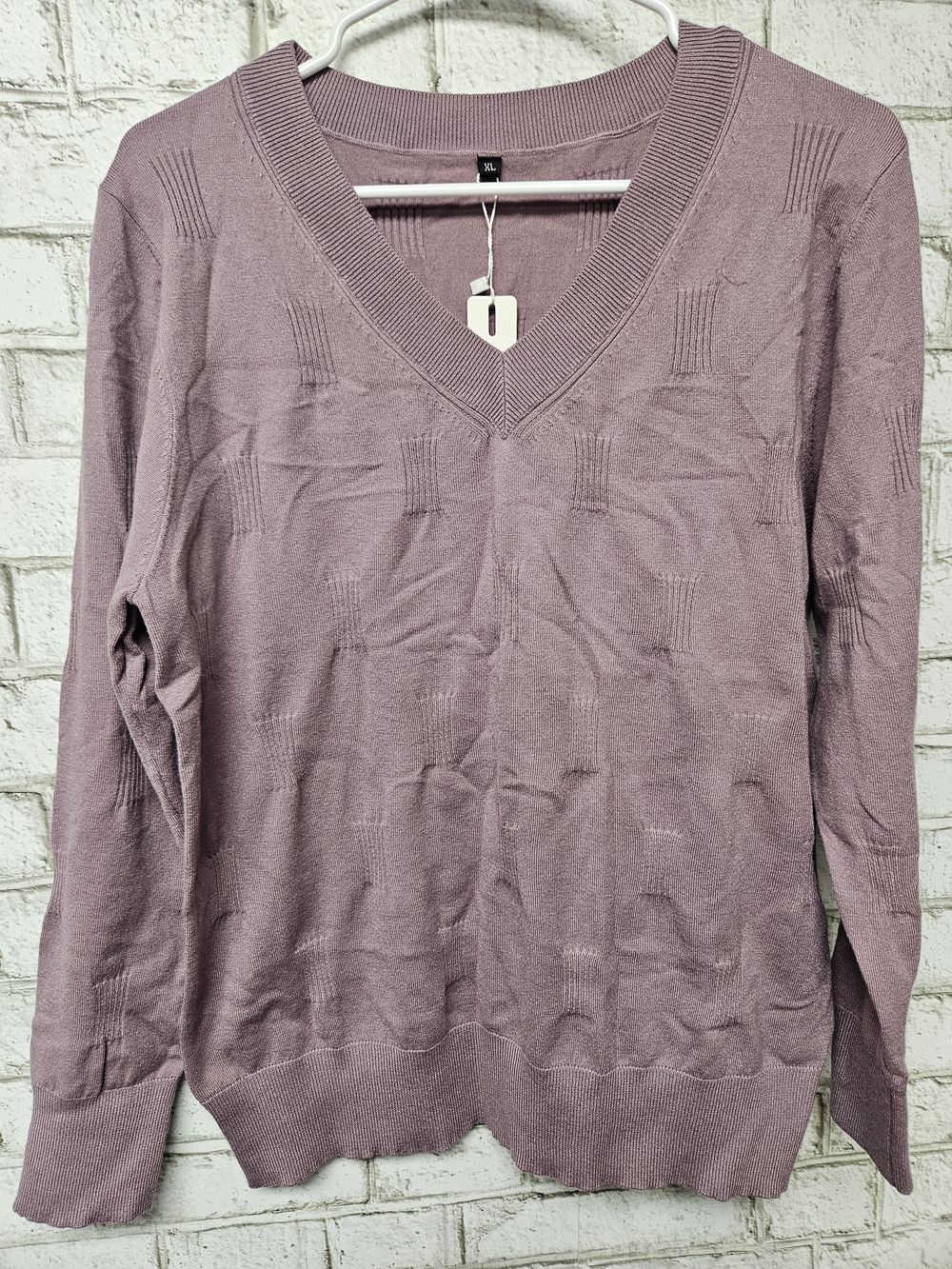 Women's V-Neck Sweater in Dusty Purple Size XL NWT